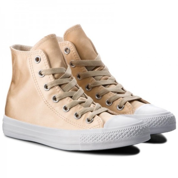 Converse Shoes - CONVERSE Cute Causal WMN's HI 557940C Sz 8 NWT